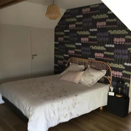 Homestay La Malvrais